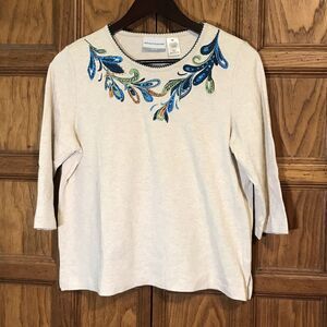 Alfred Dunner Women's PM Blouse Beige Embroidered Beaded 3/4 Sleeve Knit Top